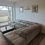Appartamento 2 - Geisweid Work And Neu Modernisiert 3 Schlafzimmer Badezimmer Wohnzimmer Balkon *