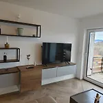 Appartamento 2 - Geisweid Work And Neu Modernisiert 3 Schlafzimmer Badezimmer Wohnzimmer Balkon *