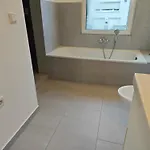 2 - Geisweid Work And Neu Modernisiert 3 Schlafzimmer Badezimmer Wohnzimmer Balkon Siegen