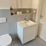 2 - Geisweid Work And Neu Modernisiert 3 Schlafzimmer Badezimmer Wohnzimmer Balkon *