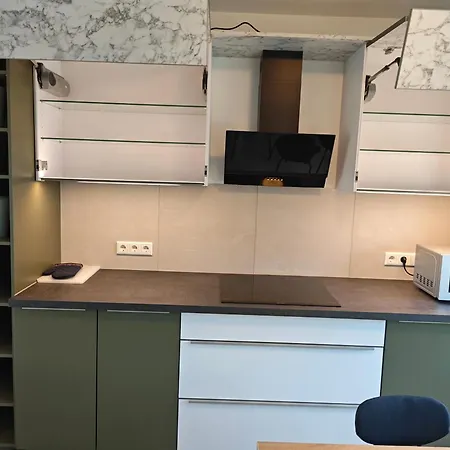 Lägenhet 2 - Geisweid Work And Neu Modernisiert 3 Schlafzimmer Badezimmer Wohnzimmer Balkon *