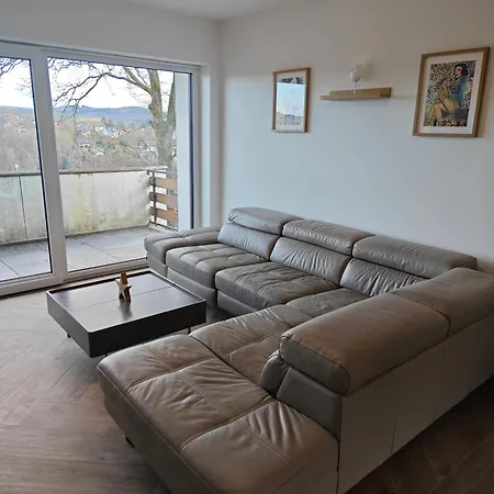 Apartment 2 - Geisweid Work&stay Neu Modernisiert 3 Schlafzimmer Badezimmer Wohnzimmer Balkon Siegen