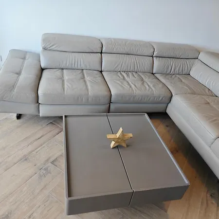 2 - Geisweid Work And Neu Modernisiert 3 Schlafzimmer Badezimmer Wohnzimmer Balkon Apartmán *