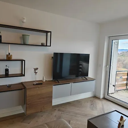 Apartment 2 - Geisweid Work&stay Neu Modernisiert 3 Schlafzimmer Badezimmer Wohnzimmer Balkon *