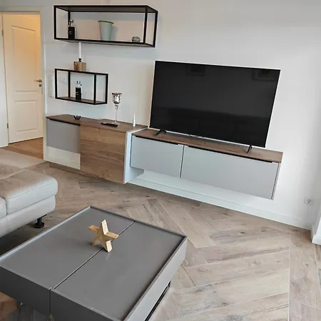 Apartment 2 - Geisweid Work&stay Neu Modernisiert 3 Schlafzimmer Badezimmer Wohnzimmer Balkon Siegen