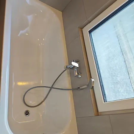 2 - Geisweid Work&stay Neu Modernisiert 3 Schlafzimmer Badezimmer Wohnzimmer Balkon *