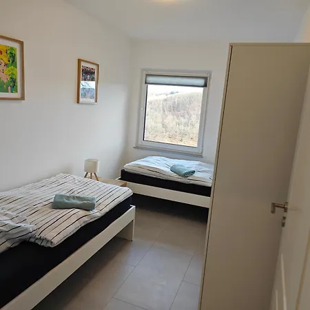 Apartment 2 - Geisweid Work&stay Neu Modernisiert 3 Schlafzimmer Badezimmer Wohnzimmer Balkon Siegen
