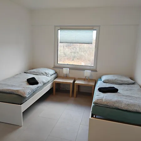 2 - Geisweid Work&stay Neu Modernisiert 3 Schlafzimmer Badezimmer Wohnzimmer Balkon *