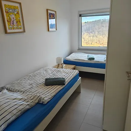 2 - Geisweid Work And Neu Modernisiert 3 Schlafzimmer Badezimmer Wohnzimmer Balkon * Siegen