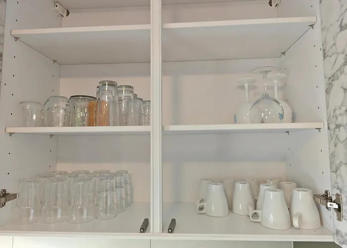 2 - Geisweid Work And Neu Modernisiert 3 Schlafzimmer Badezimmer Wohnzimmer Balkon *