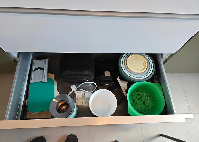 2 - Geisweid Work And Neu Modernisiert 3 Schlafzimmer Badezimmer Wohnzimmer Balkon