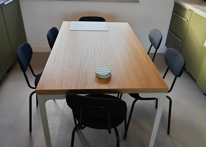 Lägenhet 2 - Geisweid Work And Neu Modernisiert 3 Schlafzimmer Badezimmer Wohnzimmer Balkon Siegen