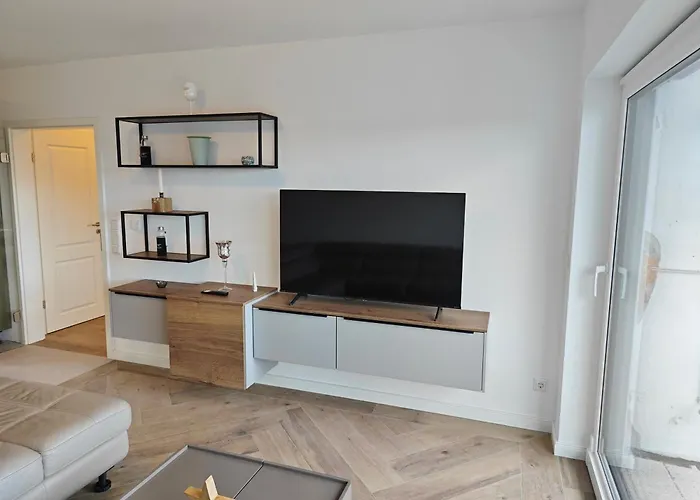Lägenhet 2 - Geisweid Work And Neu Modernisiert 3 Schlafzimmer Badezimmer Wohnzimmer Balkon
