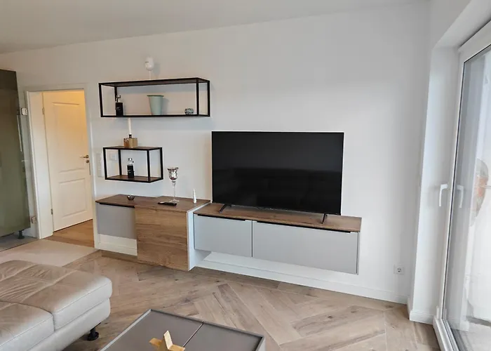 2 - Geisweid Work And Neu Modernisiert 3 Schlafzimmer Badezimmer Wohnzimmer Balkon Lägenhet *