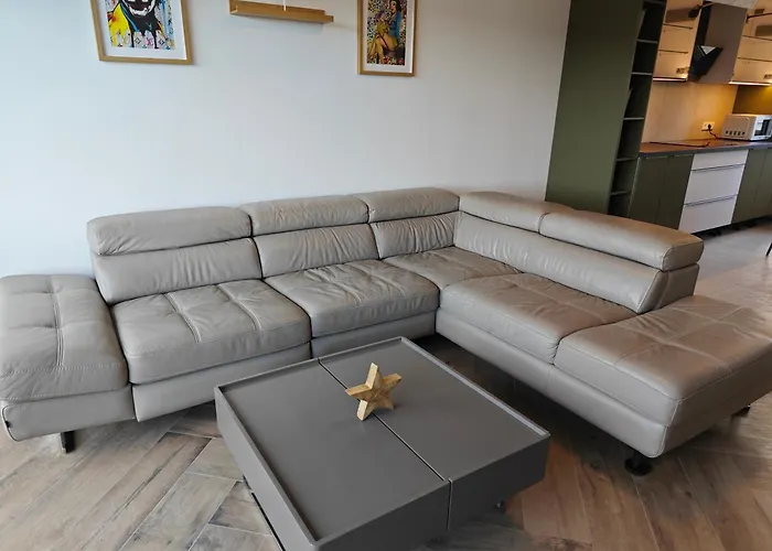 Lägenhet 2 - Geisweid Work And Neu Modernisiert 3 Schlafzimmer Badezimmer Wohnzimmer Balkon *