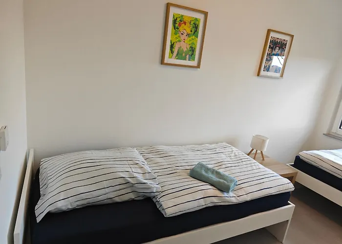 Lägenhet 2 - Geisweid Work And Neu Modernisiert 3 Schlafzimmer Badezimmer Wohnzimmer Balkon *