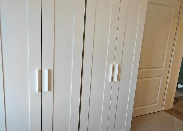 2 - Geisweid Work And Neu Modernisiert 3 Schlafzimmer Badezimmer Wohnzimmer Balkon