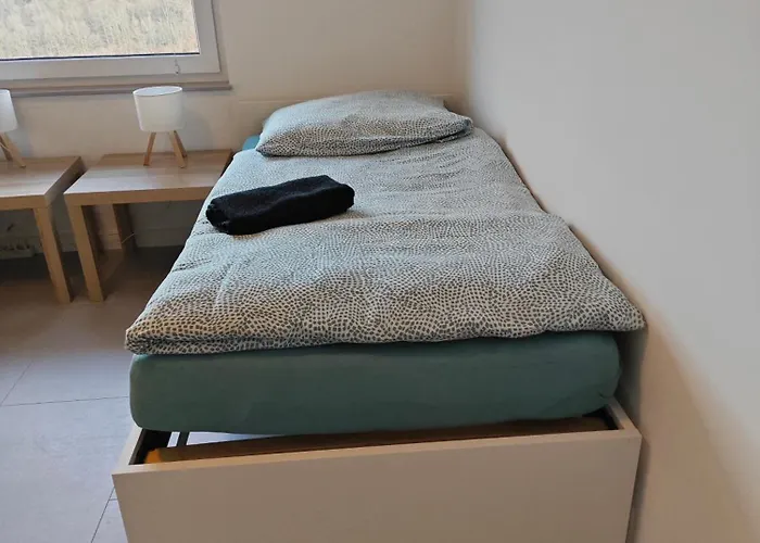Lägenhet 2 - Geisweid Work And Neu Modernisiert 3 Schlafzimmer Badezimmer Wohnzimmer Balkon