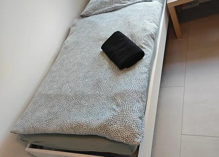 2 - Geisweid Work And Neu Modernisiert 3 Schlafzimmer Badezimmer Wohnzimmer Balkon Lägenhet Siegen