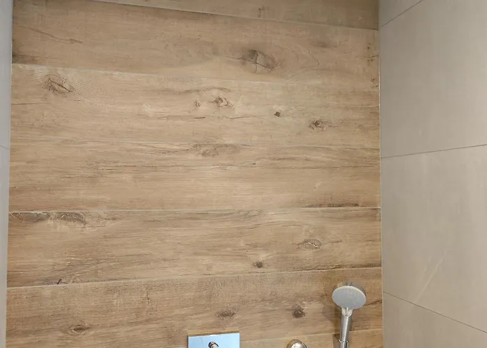 2 - Geisweid Work And Neu Modernisiert 3 Schlafzimmer Badezimmer Wohnzimmer Balkon Lägenhet *