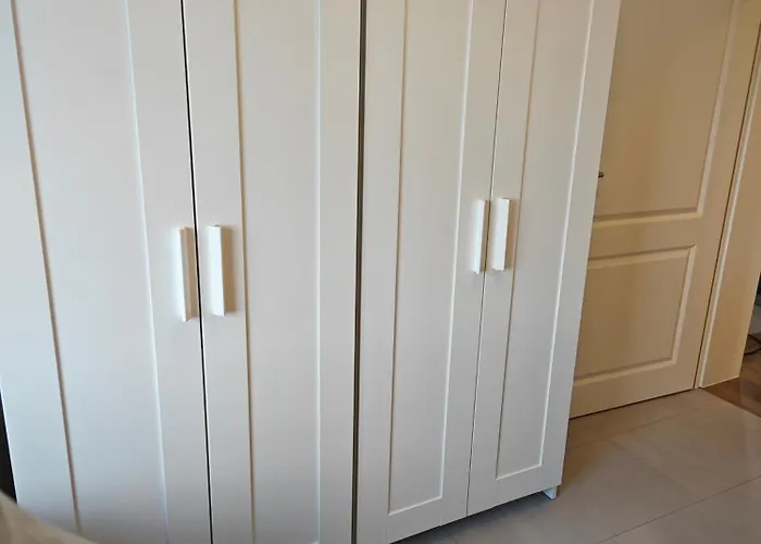 2 - Geisweid Work And Neu Modernisiert 3 Schlafzimmer Badezimmer Wohnzimmer Balkon * Siegen