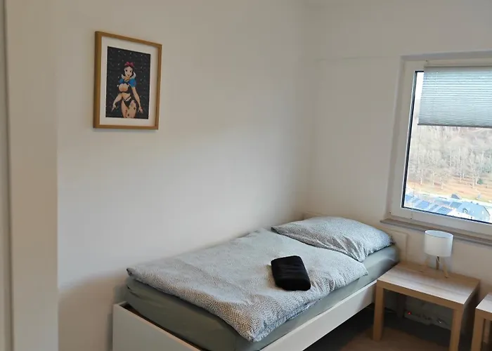 2 - Geisweid Work And Neu Modernisiert 3 Schlafzimmer Badezimmer Wohnzimmer Balkon Lägenhet Siegen