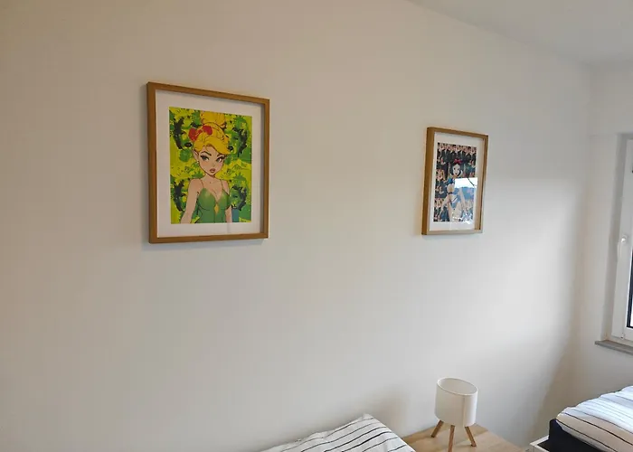 2 - Geisweid Work And Neu Modernisiert 3 Schlafzimmer Badezimmer Wohnzimmer Balkon *