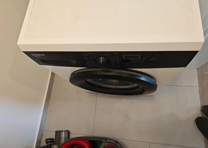 Lägenhet 2 - Geisweid Work And Neu Modernisiert 3 Schlafzimmer Badezimmer Wohnzimmer Balkon *