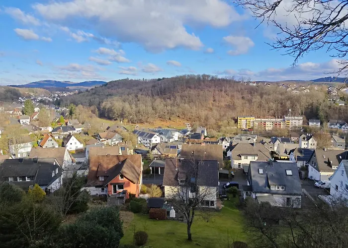 2 - Geisweid Work And Neu Modernisiert 3 Schlafzimmer Badezimmer Wohnzimmer Balkon Lägenhet Siegen